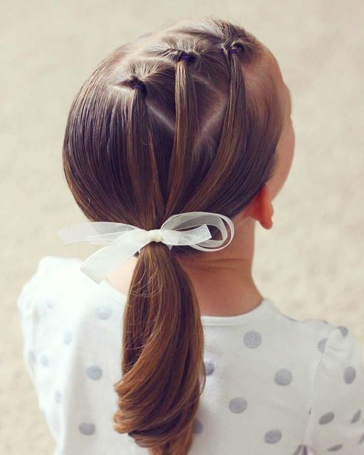 Cute easy to make side ponytail with a cute ribbon bow