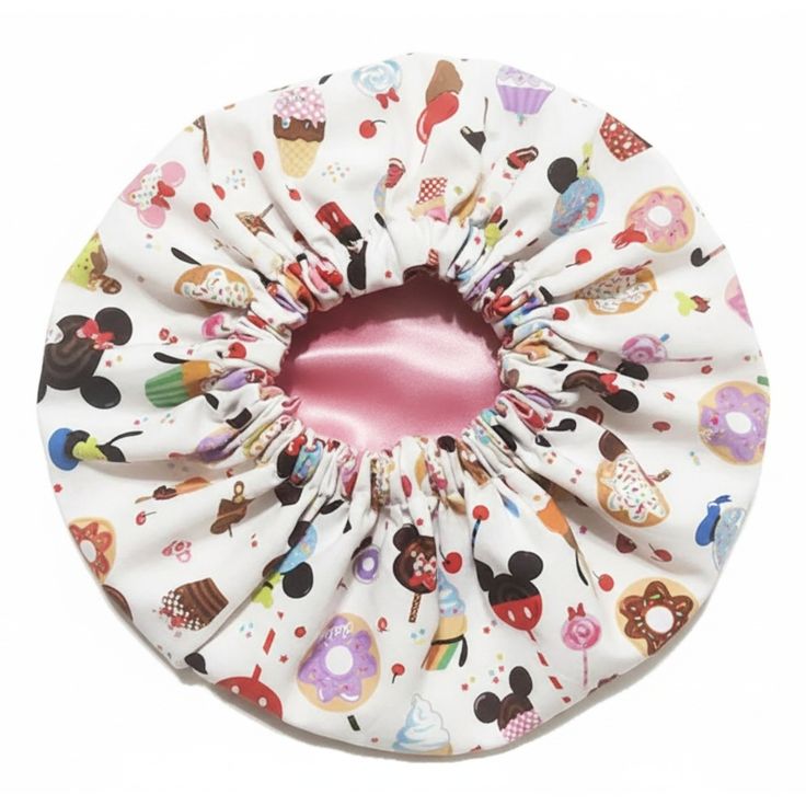 A cute bonnet with minie Mouse candy prints