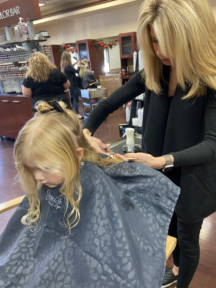 Wavy hair trim for a little girl at the salon